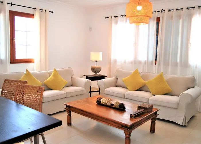 Villa Grand Famara Puerto del Carmen (Lanzarote)